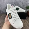 Mannen Vrouwen Casual Schoenen Trendy Sneakers Skateboarden Schoenen ACE Bee Borduren Leisure Athletic Fitness Chaussures de Sports Pour Hommes