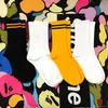 Męskie skarpetki mody Casual Bawełna oddychająca z 4 kolorami deskorolki Hip Hop Sports Socks for Male