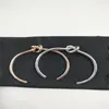 Brangle en maisons de haute qualité hommes femmes bracelets bracelets pour femmes bijoux simple mode créatif acier rose argent bracelet bracelet charme bangles concepteurs 5156095