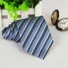 Bussiness Suit Stripe Slips Bröllop Brudgum slips Neckor för män mode tillbehör gentleman affärskläder kommer och sandigt släpp fartyg