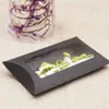 Boîte d'oreiller d'emballage cadeau Kraft avec fenêtre en PVC transparent oreillers noirs bruns blancs en forme de boîtes d'emballage de savon de bonbons faits à la main 255 N26152409