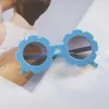 Sunglasses Cute Kids Flowers Candy Color Boys Girls Children Sunglasses Summer Fashion Sunglasses Glasses Beach Toy5992537