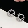 2022 Designer Pearl Silver Stud أقراط للنساء في حلق مصممي المصممين قلب الذهب الذهب.