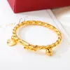 10 г веса новая мода золотосекатая браслет -сердце Bell Bell Charms Bangle Cuff Baby Children's Brangle Bling подарки на день рождения подарки