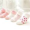 5 paires de haute qualité Épaissir Bande Dessinée Confort Coton Nouveau-né Chaussettes Enfants Garçon Nouveau-Né Bébé Fille Chaussettes 1-3 ans Hiver Terry Chaussettes LJ201023