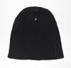男のための冬のクリスマスの帽子スポーツのファッションの夕方のスポーツキャップ綿の綿ゴロスウール暖かい帽子ニットスカルキャップ送料無料
