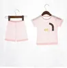 Op voorraad HOT Designer Kinderkleding Sets Zomer Babykleding Merk voor Jongens Outfits Peuter Mode T-shirt Shorts Kinderen Pakken 100% Katoen