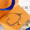 Mode Charm Kärlek Armband Designer Smycken Bangle Stainless Steel Luxury Buckle Smycken Kvinnor Mens Bröllop Halsband Armband