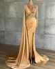 Gorgeous Gold Mermaid Evening Dresses for Women Pearls Beaded Sexy V Neck High Split Prom Party Gowns Ruched Satin With Long Wrap Formal Robe De Soiree Arabic AL8554