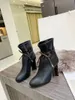 Moda luksusowe buty na wysokim obcasie designerka cowhide prawdziwa skórzana czarna biała klasyczna klasyczna plaster obcasy liste na kostkach rozmiar 34-42