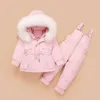 Neonate Tute da neve 2020 Nuovi set invernali per bambini 2 pezzi Grande collo di pelliccia Piumini con cappuccio + Tuta calda Tute da sci per bambina H0909