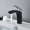 Faucet de Banheiro Torneira de Água Torneiras Branco / Chrome / Preto Cachoeira Montada Pia Fria e Hot Mixer Single Handle Bath Water