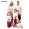 Rodzina Dopasowanie stroje Odzież Boże Narodzenie Piżamy Zestaw Xmas Dorosłych Dzieci Cute Party Nightwear Piżamy Cartoon Deer Sleepwear Suit 211020