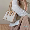 Сумка Crossbody Женщины Весна Мода Все-матч Плечо Роскошный дизайнер Messenger Большой емкость Сумок.