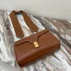 Äkta läder Kvinnor Bag Koppling Handväska bred axelrem Klassisk roterande lås Crossbody Bags Fashion Designers Kvinnor Handväskor