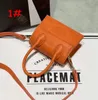 2021 Kvinnors Handväska Koreanska Edition Fashion Mini Cross-Slung Barnväska Student Solid Color Crystal Leather Shoulder Bag