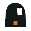 ファッションブランドスポーツボーンデザイン男性のための冬の帽子を編んだビーニーウールハット男性ニットボンネットビーニーgorros touca chingen w238a