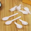 5000 szt. Jednorazowe plastikowe białe miarki składane łyżki budyń do lodów jogurt Congee Scoop z indywidualnym opakowaniem