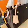 2021 여성 Luxurys 디자이너 어깨 쇼핑백 핸드백 갈색 지갑 지갑 크로스 바디 배낭 편지 토트 클러치 쉘 엄마 가방 2021