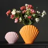 Vasi Nordico a forma di conchiglia Vaso S per fiori Stucco decorativo in ceramica opaca Vaso artistico fatto a mano creativo Decorazione moderna per feste a casa Gif