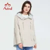 Astrid Spring Fashion Short Trench Coat Hooded Högkvalitativ Urban Kvinna Outwear Trend Loose Tunna ZS-3088 210820