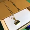Личность Письмо Флористические кулон Ожерелья с коробкой Мода Ледяные Цепи Элегантное Простое Ожерелье Фестиваль Подарки для Женщин Девушки