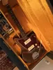 Custom 1959 Jazzmaster Journeyman Walnut Wine Guitare électrique Wide Lollar Pickups, Red Pearl Pickguard, Vintage Tuners, Tremolo Bridge Whammy bar, Chrome Hardware