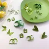 Dangle Lustre Coréen Mode Frais Matcha Vert Couleur Boucles D'oreilles 2022 Tendance Alliage Peinture En Aérosol Amour Fleur Déclaration Bijoux Cadeau