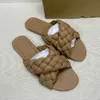 Мода женские сандалии обувь сплетенный стиль кросс-поверхность с плоским дном большого размера Женщина слайды конфеты цвет летний сандал Y0608