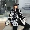 Koreanische Wintermode Mantel Harajuku Kühe Drucken Lose Volle Hülse Lederjacke Vintage Flanell Warm Halten Baumwollmantel 210712