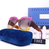 Designer lunettes de soleil dames créateurs de mode Sunglasse Ladie été marque cinq couleurs lunettes accessoires avec étui