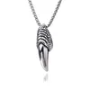 Hängsmycke Halsband 2021 Personlighet Creative Fashion Hip Hop Punk Style Mäns Halsband Trendig Street Eagle Claw Shape Titanium Steel