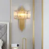 Postmodern Light Luxury Crystal LED Vägglampa Modern Gold Brass Metal Living Room Bedside TV Decoration Sconce Lighting