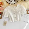 Vrouwen Sexy Holle Crop Tops Zomer Sweet Puff Sleeve V-hals Korte Blouse Dames Kant Gold Button White Shirts 210525