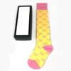 GGITY GC GG 2022 Stocking Designer Mens Women Socks Wool Stockings Wysokiej jakości ulice seniorów Wygodne skarpetka na nogę kolanową z pudełkiem 668