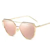 Zonnebril Erilles Sexy Cat Eye Sunglasses Vrouwen Merk Designer Metalen Kleurrijke Nadenken voor Retro Oculos de Sol Gafas