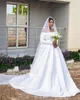 Abiti da sposa sexy semplici a trapezio afro con scollo a barchetta e spalle scoperte in raso con maniche lunghe Vestido Noiva Abiti da sposa taglie forti Custom Made