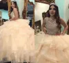 مذهل الشمبانيا quinceanera اللباس الكرة العباءات كشكش بلينغ كريستال الديكور قارب العنق كويست العودة الحلو 16 فساتين حفلة موسيقية حزب الفتيات