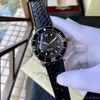 Super 40 * 13mm relógio masculino 8215 Movimento Mecânico Azul Luz Cor De Glass Top Layer Coinskin Watchband Watchband Watches Montre de Luxe