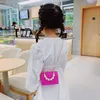 مصمم الأطفال منقوشة حقائب أزياء الاطفال حقيبة واحدة الكتف الفتيات شعرية حقائب crossbody سيدة مصغرة محفظة لون الحلوى خطاب ديكو سيليكون بيرل حقيبة يد