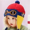 بنين الشتاء الدافئ كاب قبعة الطيار الكروشيه earflap القبعات متماسكة الطفل قبعة gorro دروبشيبينغ 24C3