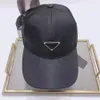 Lüks Tasarımcılar Şapkalar Siyah Beyzbol Kapaklar Yırtık Bonnet Beanie Şapka Logo Cap Moda Trucker Erkek ve Kadınlar için