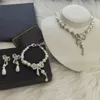 Högkvalitativa diamanter lyxpärlor Hänge halsband för kvinna klassisk stil tillverkare grossist varumärke design vintage populära 18k diamanter Smyckesset