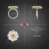Dekoration med tusenskönor Ringar Ny solrosor för kvinnor Smycken Tvåfärg Små Daisy Gold Silver Fashion Trend Ring Tillbehör G1125