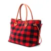 Buffalo Check Travel Bag Flanel Red Black Plaid Endless Tote Grote capaciteit Buiten Duffel Zakken Kerstmis Turnus Domil106-377