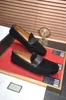 Luxury Brand Mens Loafers Gommino Driving Dress Casual Shoe Suede Äkta Läder Kontor Promenad Skor Spänne med Box Storlek 38-45