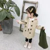 Coat 2021 Spring Kids Trench Coats för tjejer Baby Jackor Barnkläder Långa ytterkläder