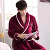 Sexy Hommes Robes Hiver Allongé En Peluche Châle Peignoir Maison Vêtements À Manches Longues Robe Manteau Col En V Casual Maison Vêtements Vêtements De Nuit 210901