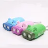 Gadżet LED Cute Kids Dorosłych Ręcznie Prasa Flash Lights Mini Pig Latarka Palnik Camping Władza awaryjna Lampy samowystarczalne