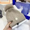 Berretti con teschio firmati Moda Fax Pelliccia Pom Beanie Cappello caldo traspirante in cashmere per uomo Donna 6 colori